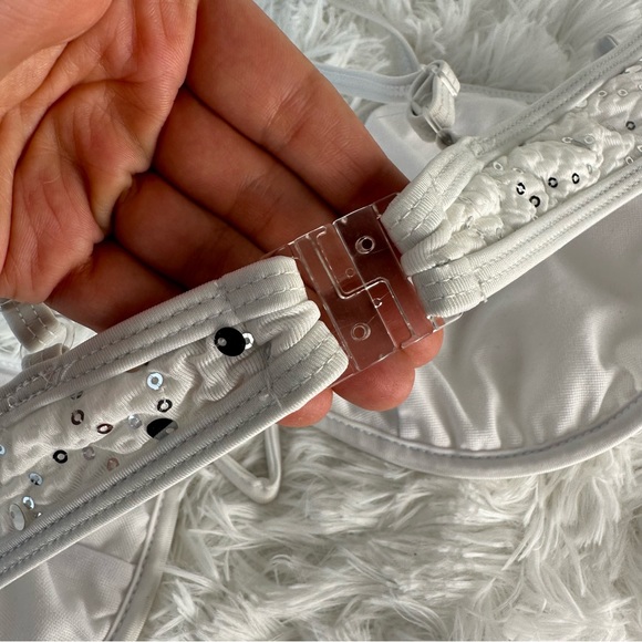 Pretty Little Thing • White underwire sequin bikini top • Size 16 - Picture 5 of 8